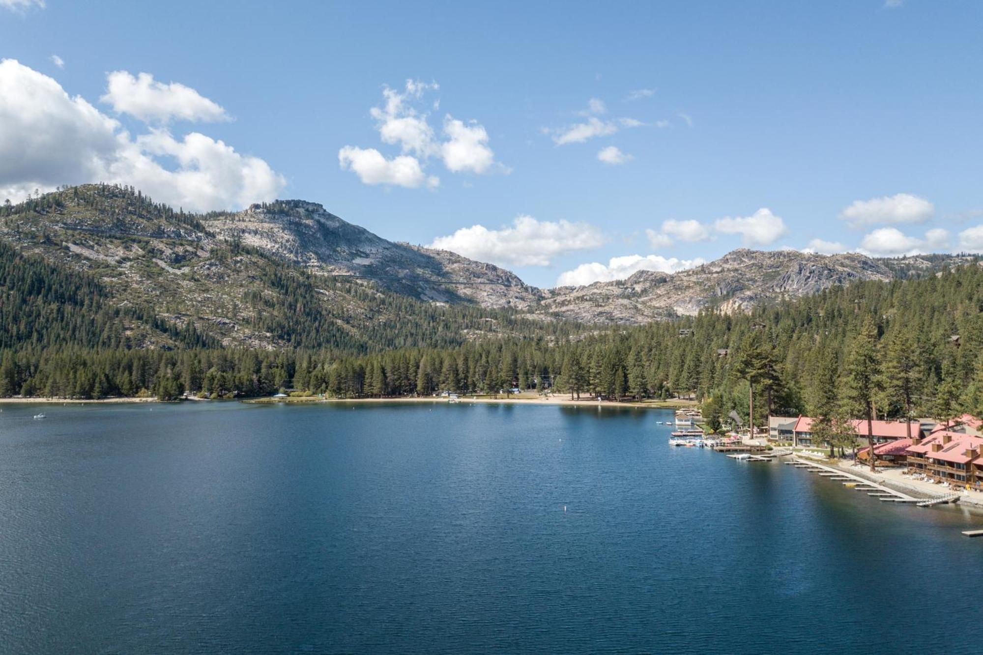 Holiday home King 2nd Floor #234 At Donner Village