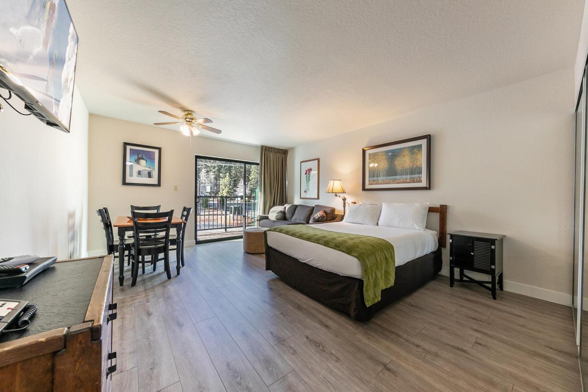 King 2nd Floor #234 At Donner Village * Truckee