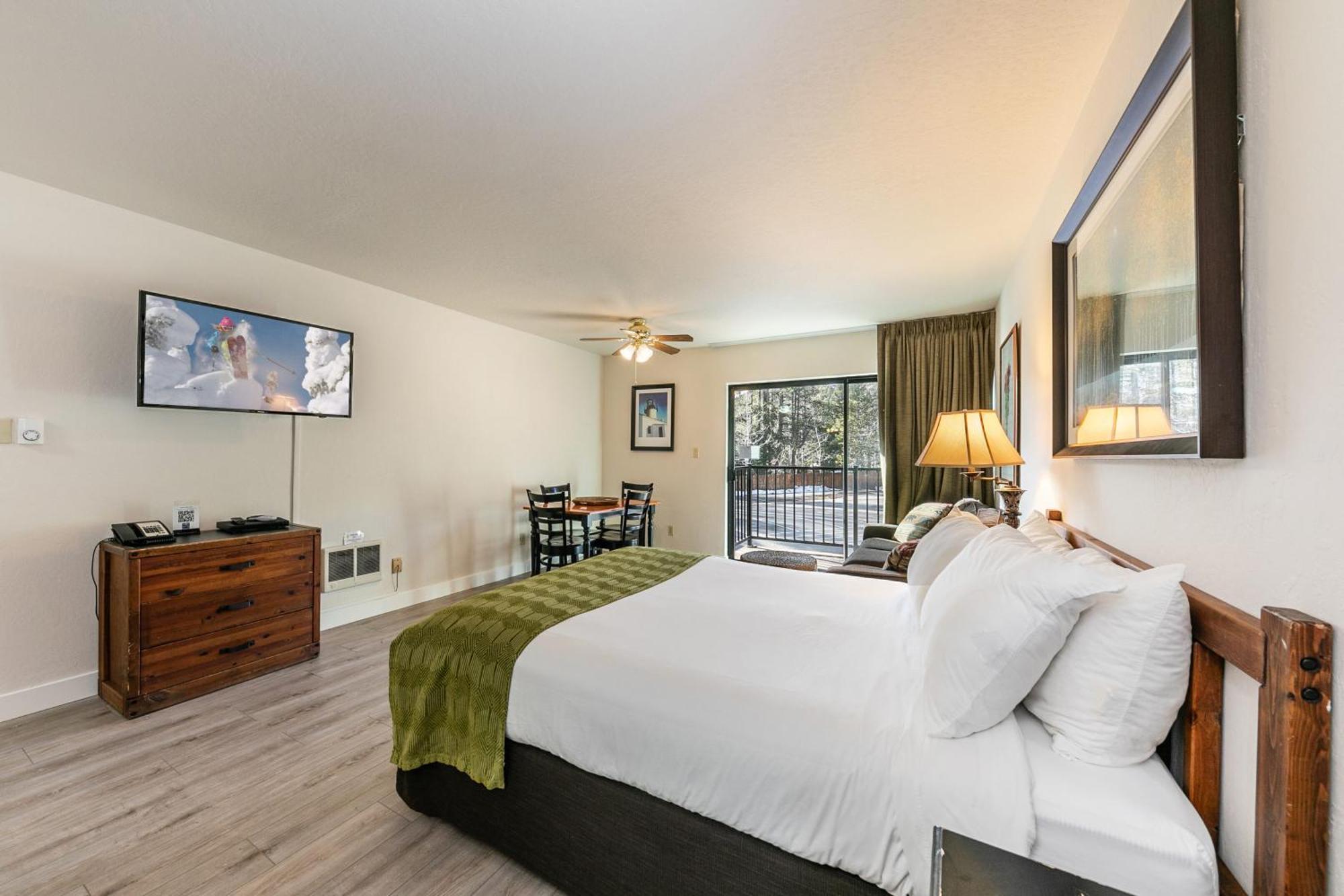 King 2nd Floor #234 At Donner Village Holiday home Truckee